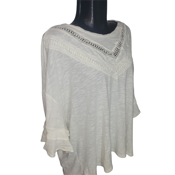 Philosophy White Ruffled Short Sleeve with Lace Cutout Neckline 2X - Picture 2 of 6